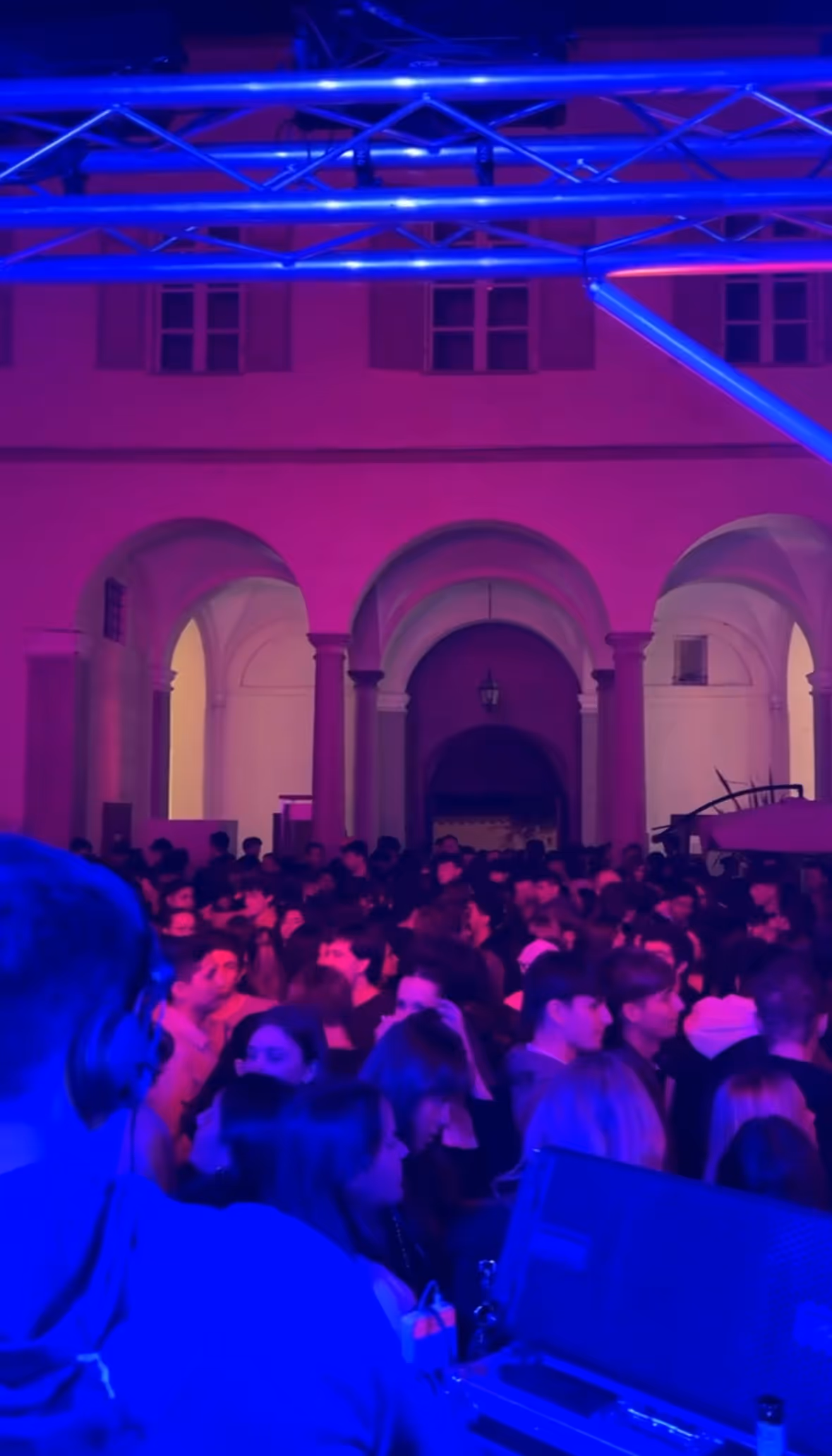 Connessioni - DJ set - evento BIyoung 12 aprile 2025 a Biella